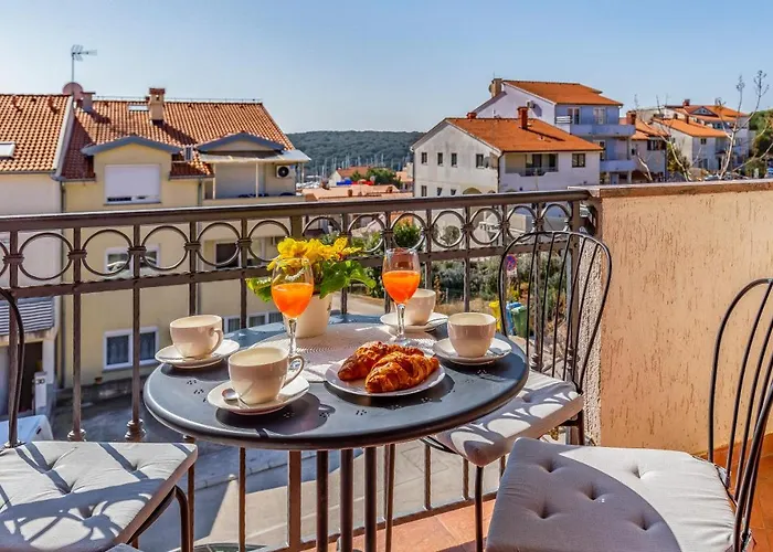 Apartment Green Pula, Family Friendly, Comfortable, Free Parking And Wifi