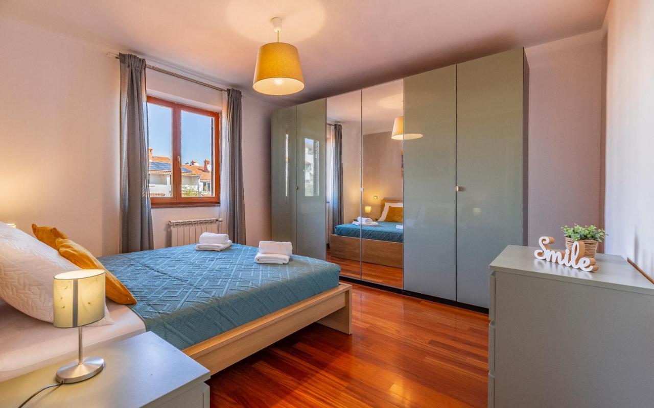 Apartment Pula, Family Friendly, Comfortable, Free Parking And Wifi *